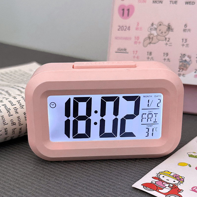 Digitaler LED-Wecker mit Hinte – Led Desk Clock Bewertung und Preis